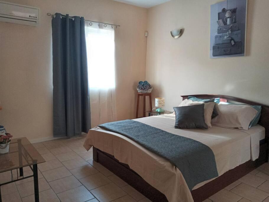 Sunshine Luxurious Villa:4 Mins Walk From Beach Flic-en-Flacq Εξωτερικό φωτογραφία